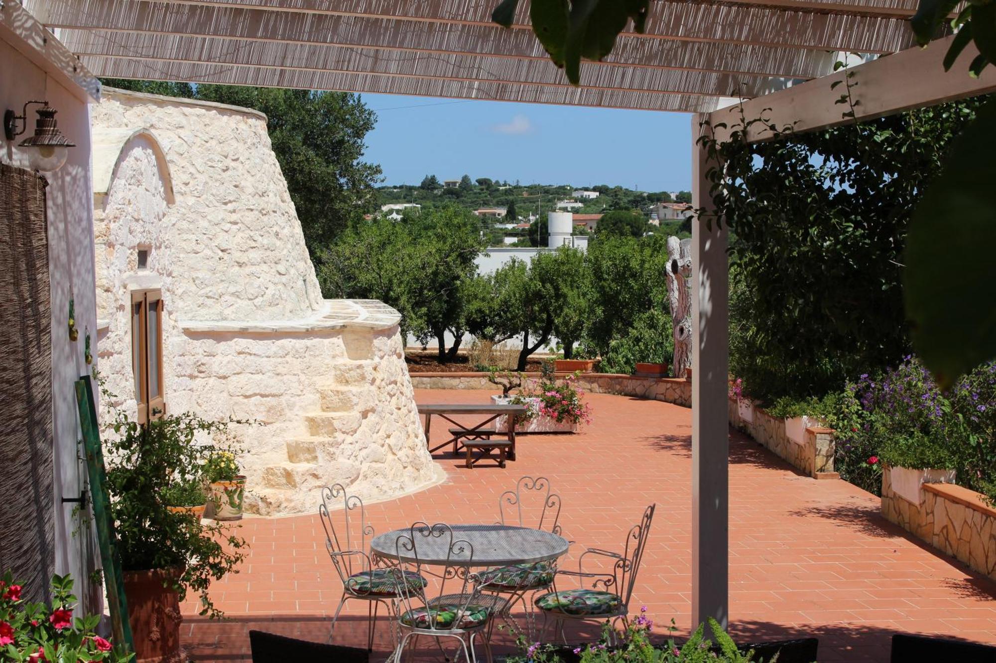 Trullo Il Melograno Guest House Ostuni Ngoại thất bức ảnh