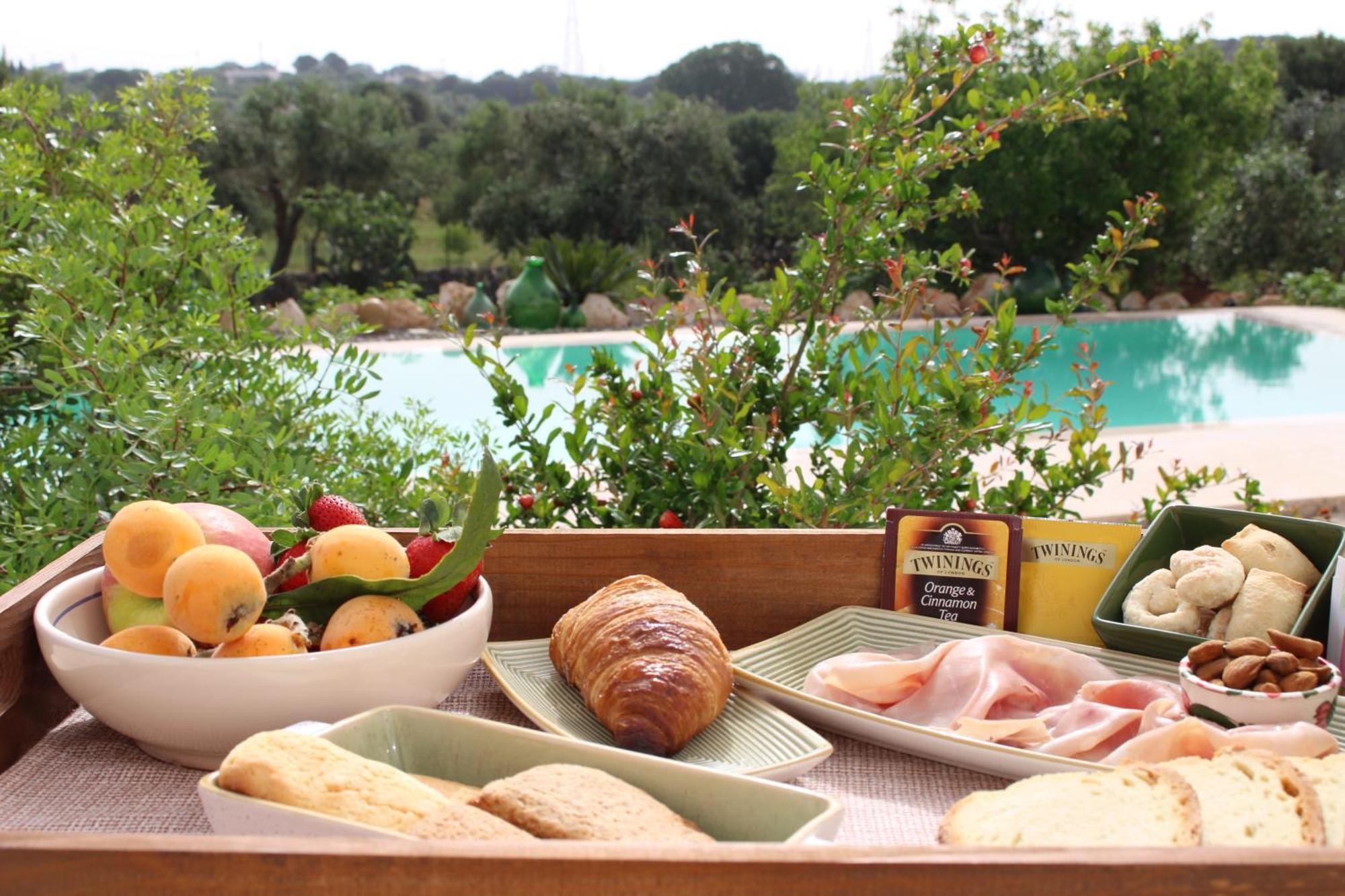 Trullo Il Melograno Guest House Ostuni Ngoại thất bức ảnh