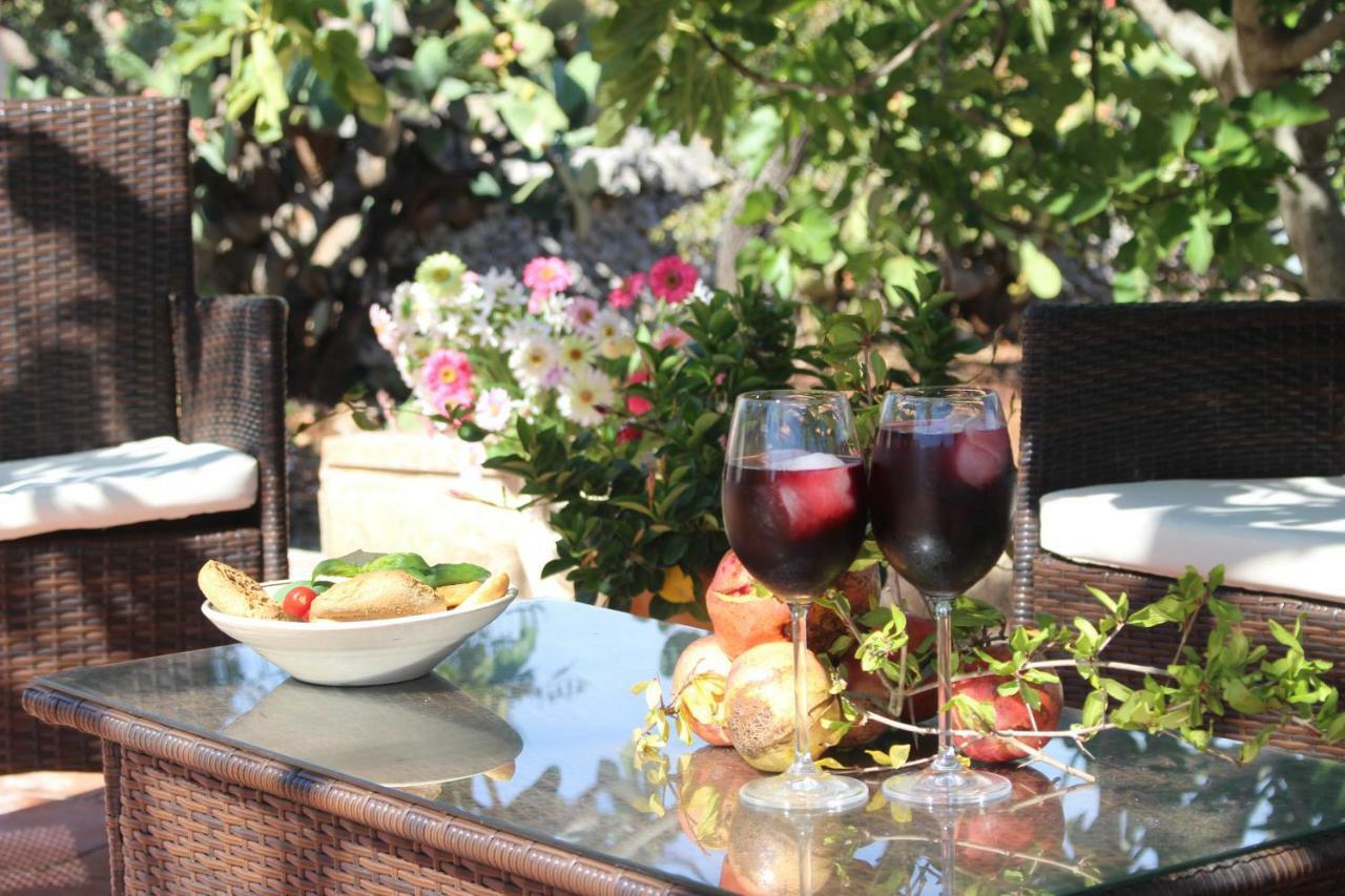Trullo Il Melograno Guest House Ostuni Ngoại thất bức ảnh